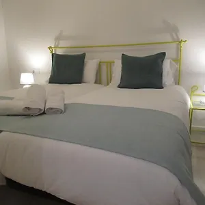 Garden Relax Apartments, By Comfortable Luxury Apartamento